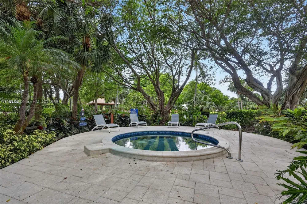 4000 TOWERSIDE TER, Miami, FL 33138