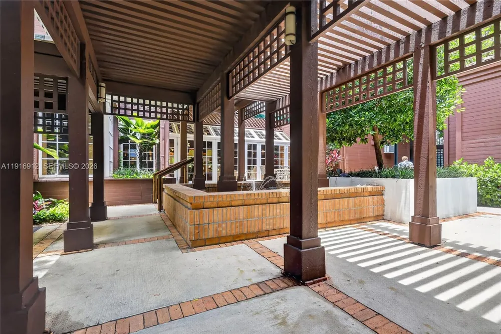 4000 TOWERSIDE TER, Miami, FL 33138