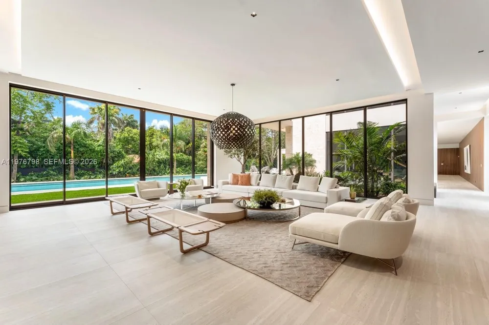 8755 SW 54th Ave, Miami, FL 33143