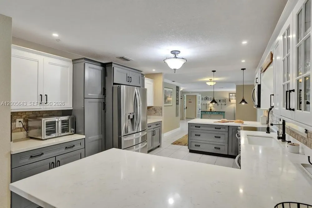 4981 SW 186th Ave, Southwest Ranches, FL 33332