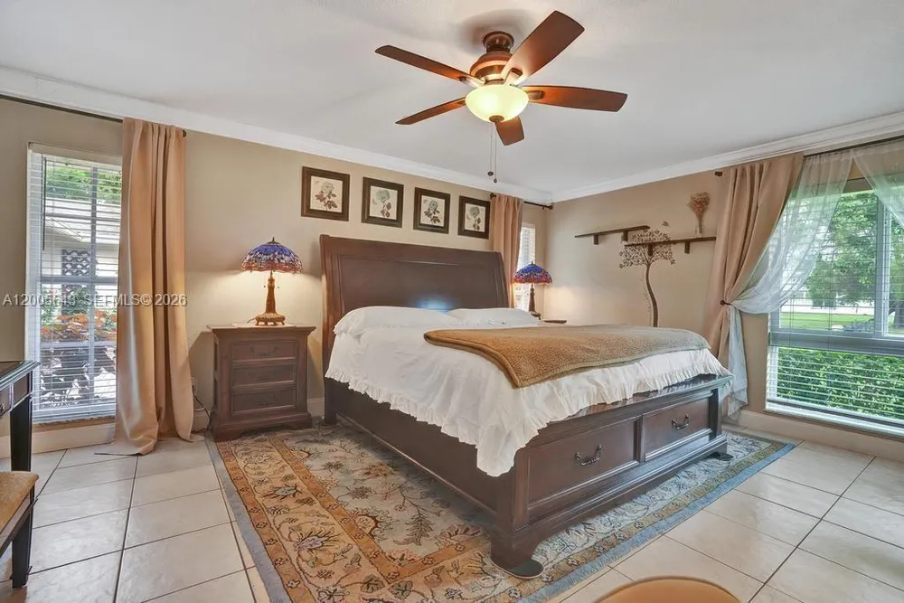 4981 SW 186th Ave, Southwest Ranches, FL 33332