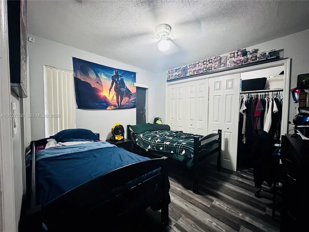 6631 NW 84th St, Tamarac, FL 33321
