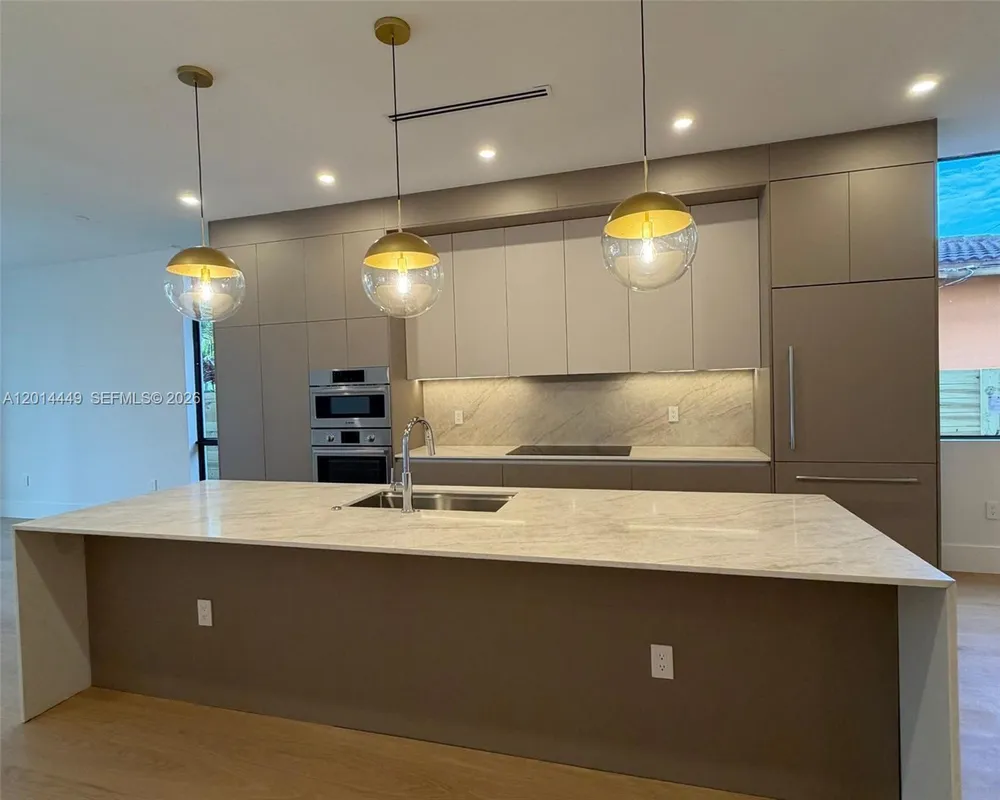 1501 SW 21st St, Miami, FL 33145