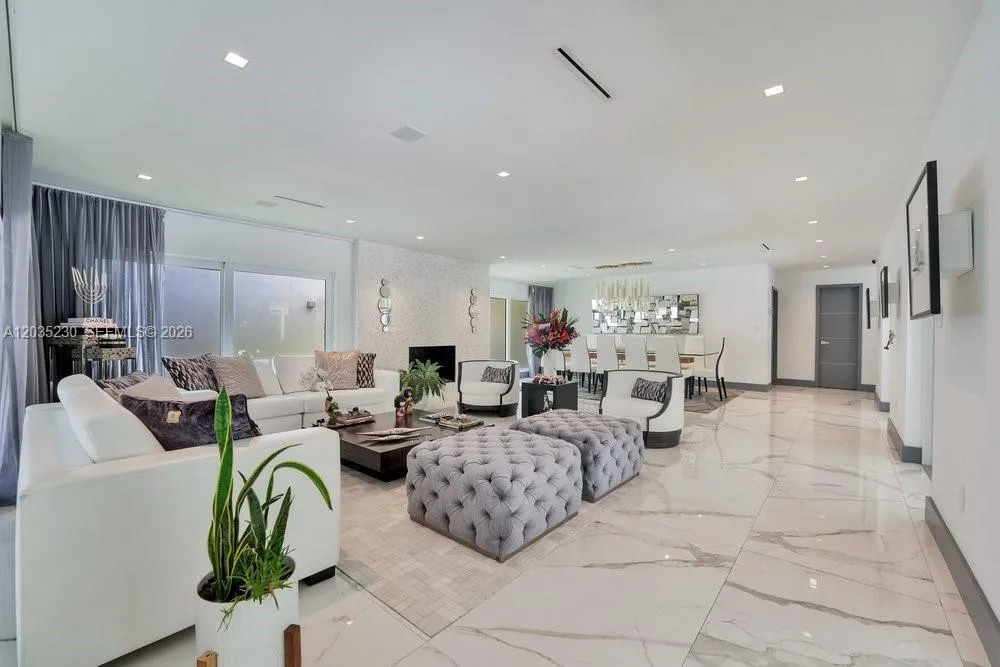 6460 SW 133rd Dr, Pinecrest, FL 33156