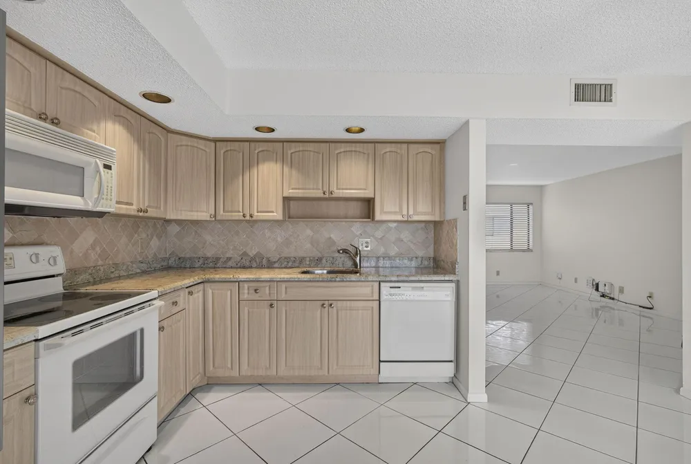 5340 Las Verdes Circle, Delray Beach, FL 33484