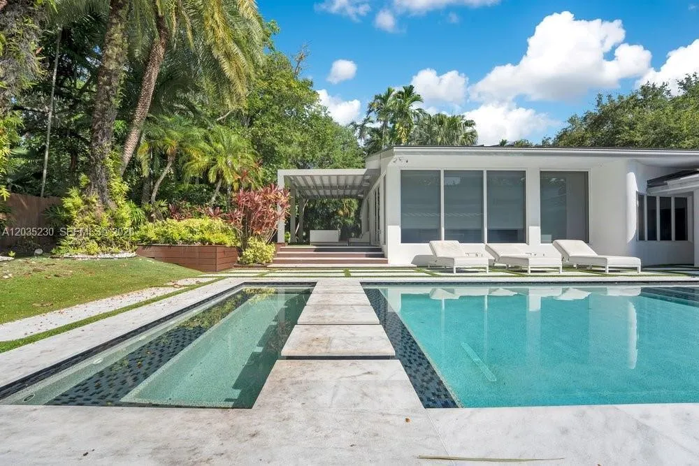 6460 SW 133rd Dr, Pinecrest, FL 33156