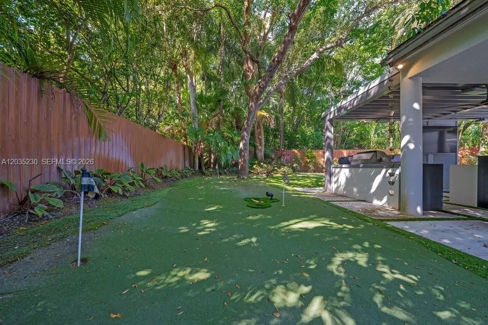 6460 SW 133rd Dr, Pinecrest, FL 33156