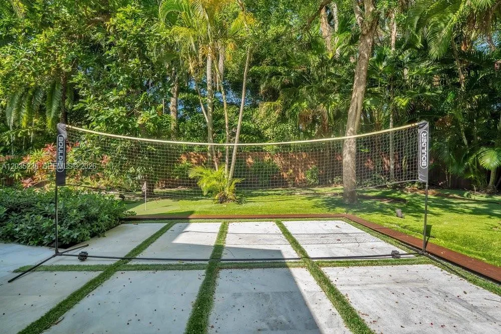 6460 SW 133rd Dr, Pinecrest, FL 33156