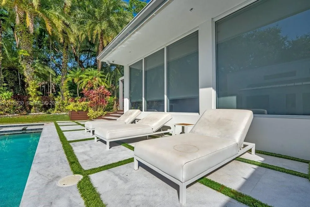 6460 SW 133rd Dr, Pinecrest, FL 33156