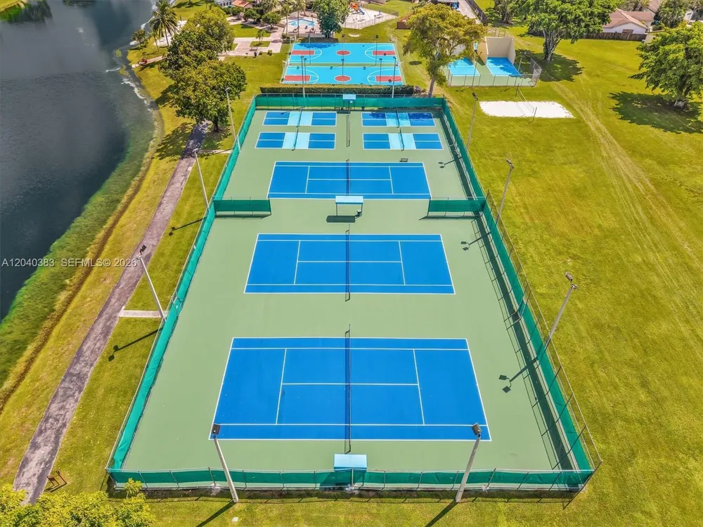 10612 SW 128th Pl, Miami, FL 33186
