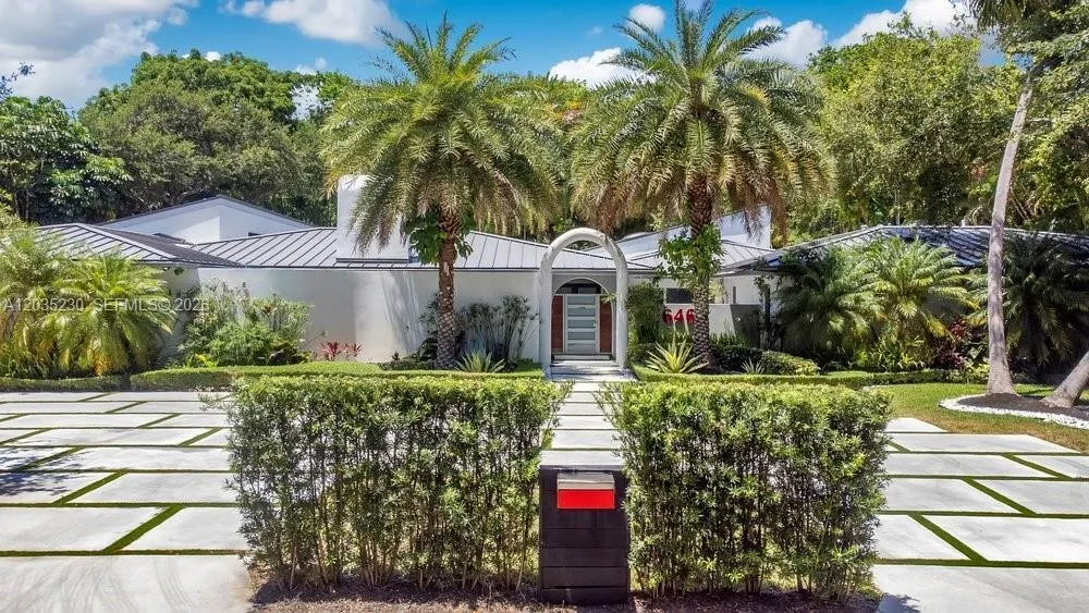 6460 SW 133rd Dr, Pinecrest, FL 33156