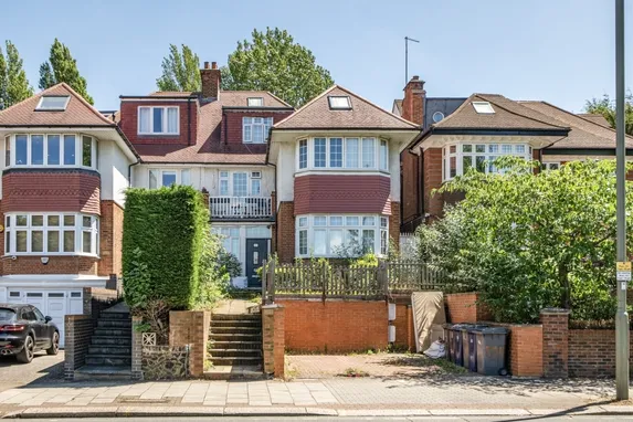 Finchley Road London NW11