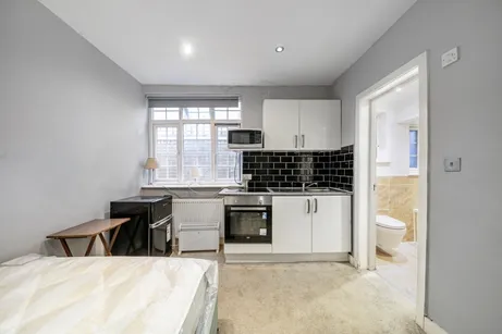 Finchley Road London NW11