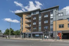 Friern Barnet Road London N11 photo 1