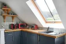 Ogbourne Maizey SN8 photo 18