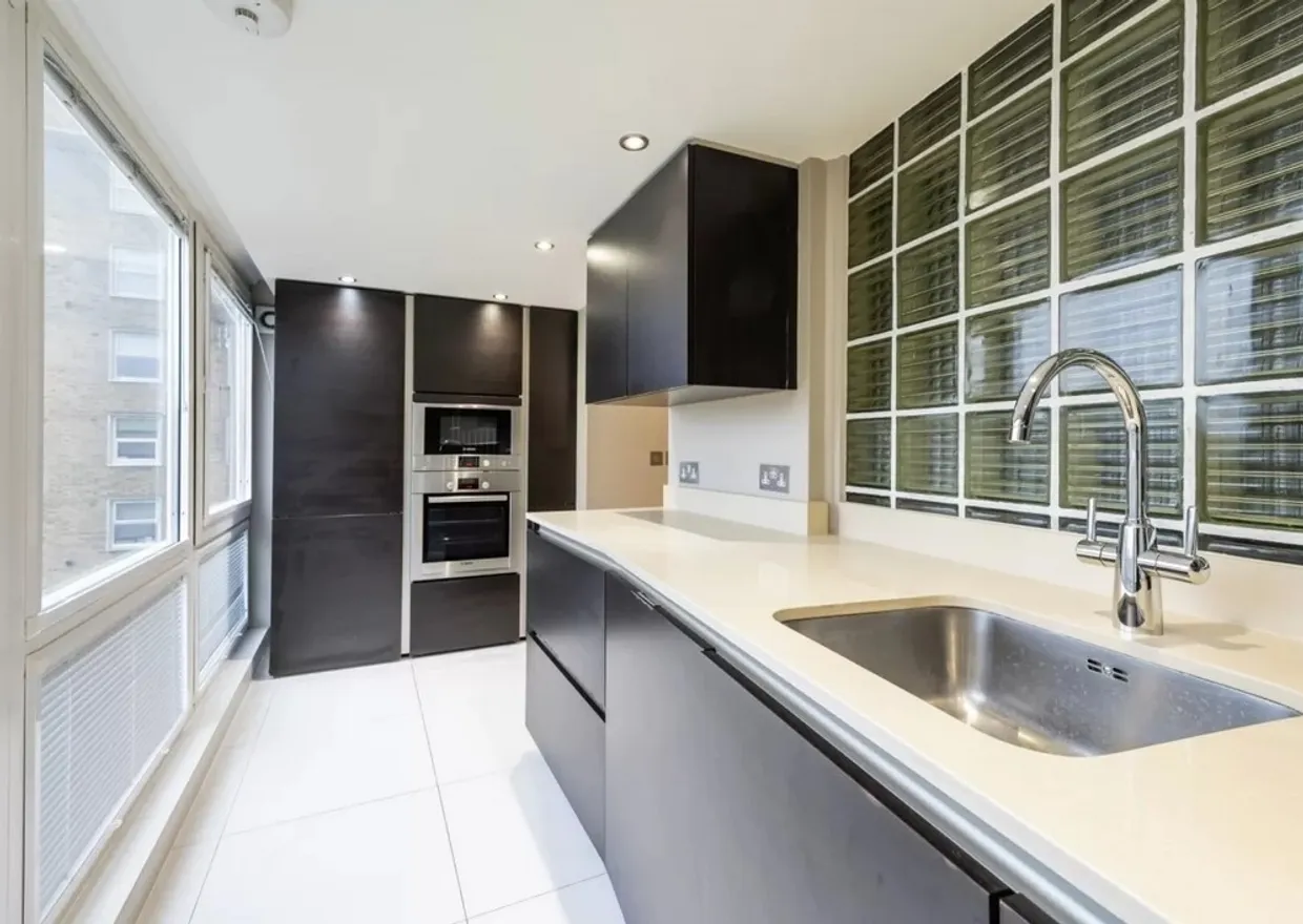 St Johns Wood NW8 photo 20