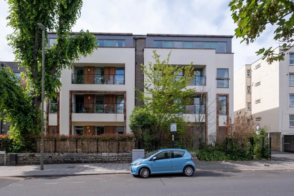 Old Devonshire Road Balham SW12 photo 3
