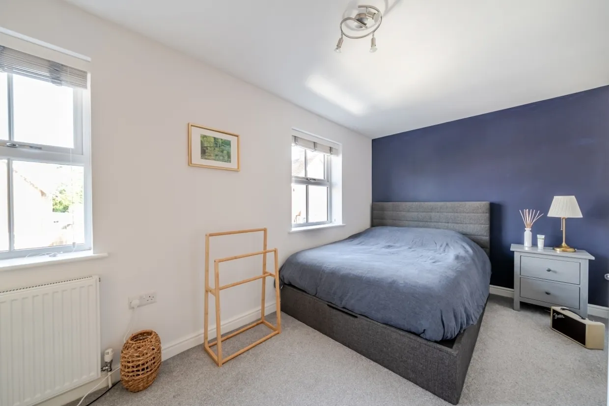 Chichester Terrace Horsham RH12 photo 7