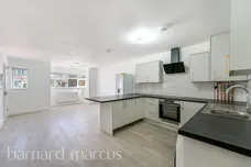 Parkfield Road, FELTHAM