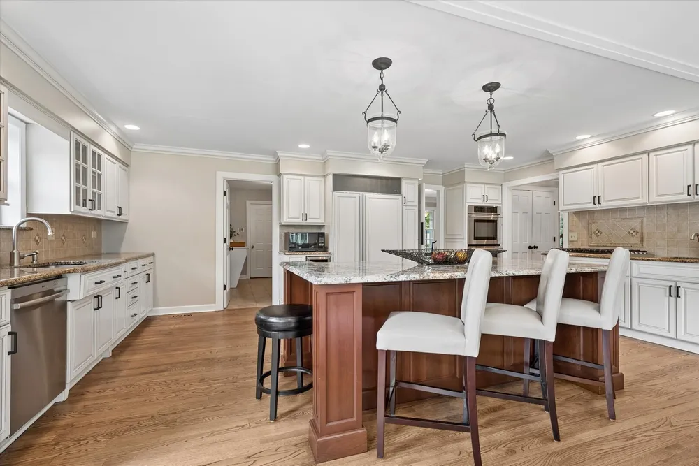 20620 N Swansway, Deer Park, IL 60010