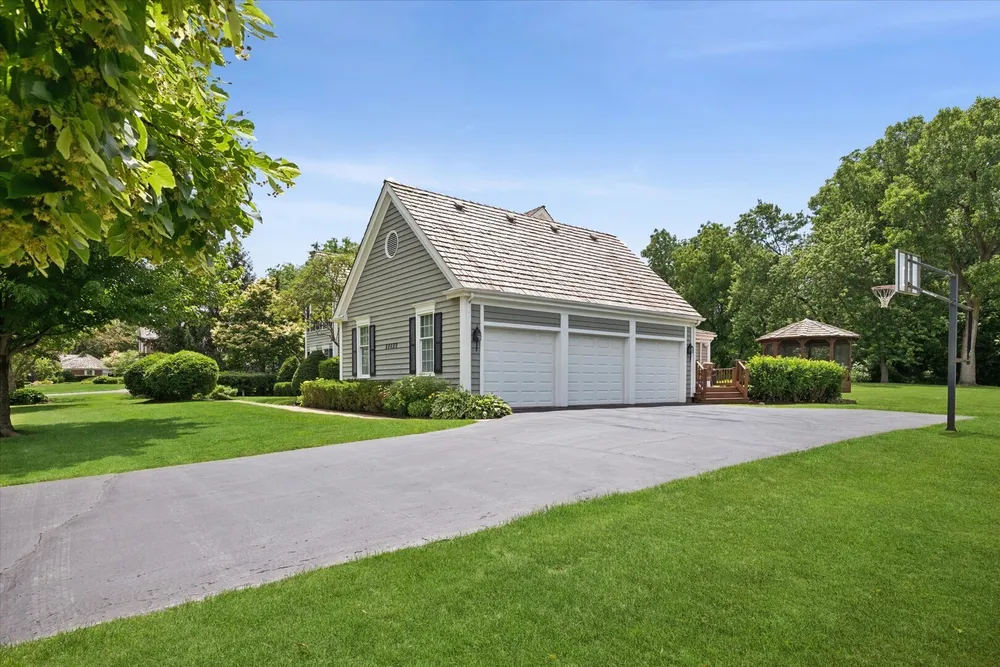 20620 N Swansway, Deer Park, IL 60010