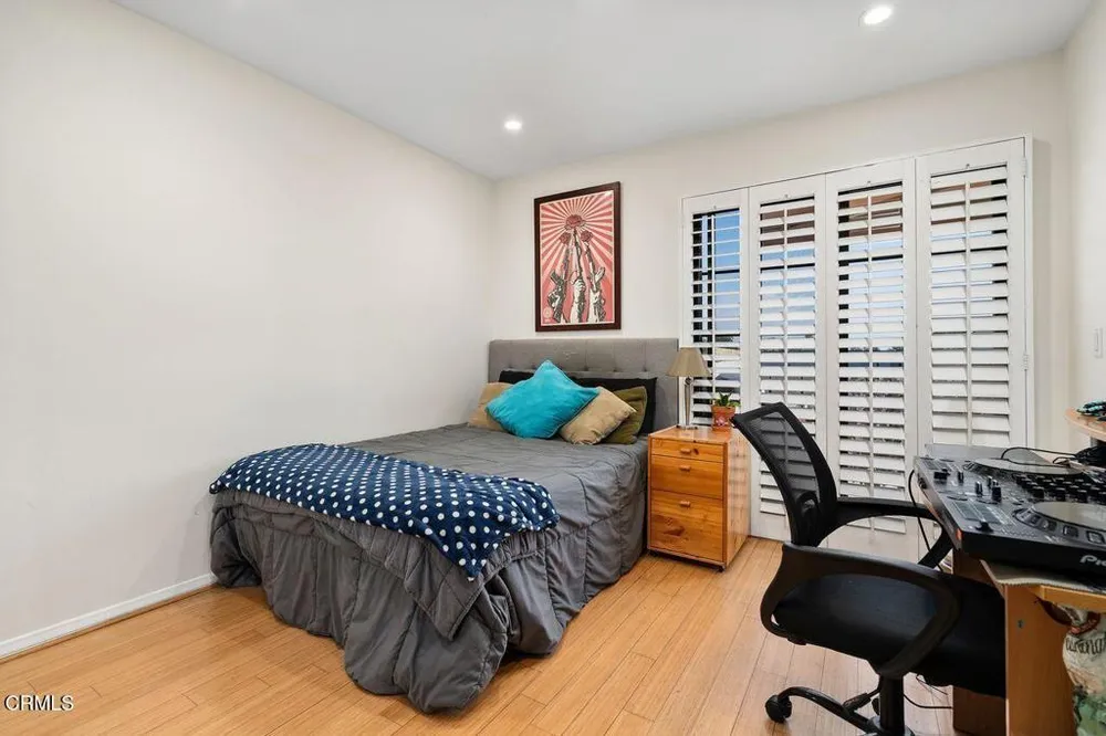 227 S Madison Ave, Pasadena, CA 91101
