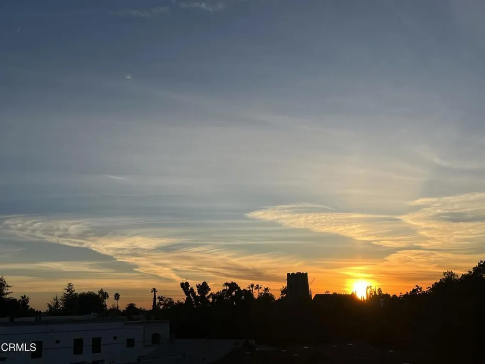 227 S Madison Ave, Pasadena, CA 91101