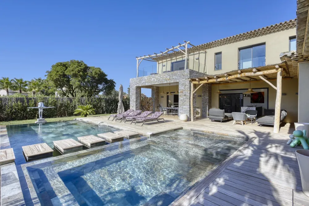 Saint-Tropez, 83990, France