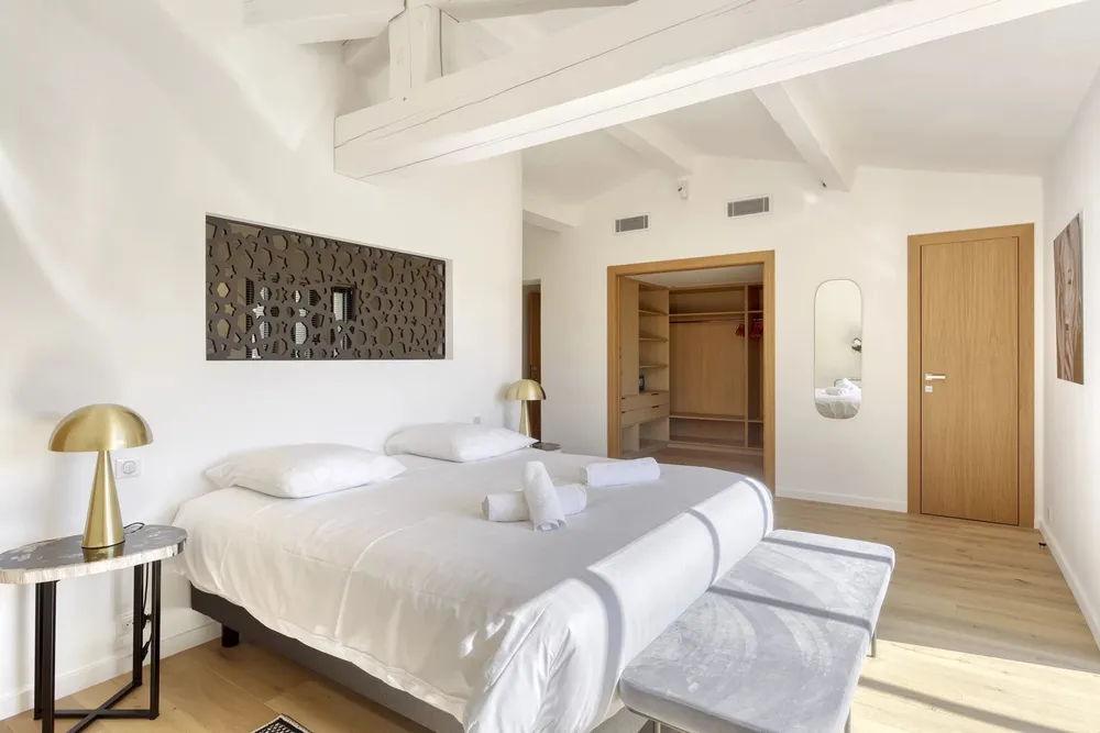 Saint-Tropez, 83990, France