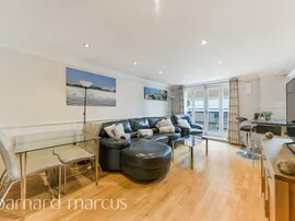 Bridges Court Road, London photo