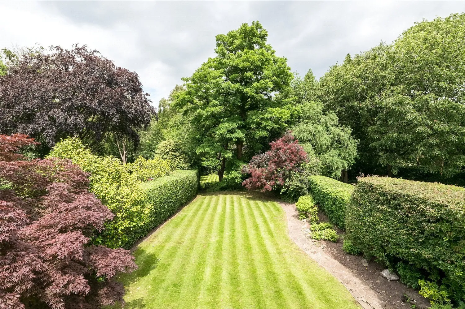 Hawthorn Lane, Wilmslow, SK9 photo 3