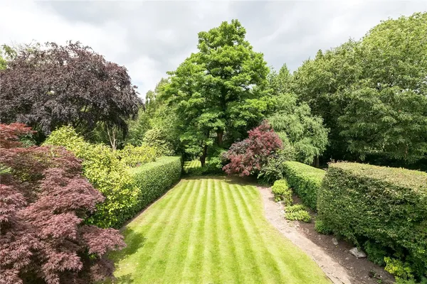 Hawthorn Lane, Wilmslow, SK9 photo 3