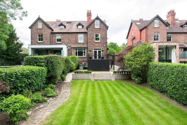 Hawthorn Lane, Wilmslow, SK9 photo 21