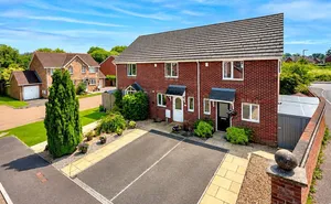 Elliot Close, Ottery St. Mary, Devon, EX11 photo