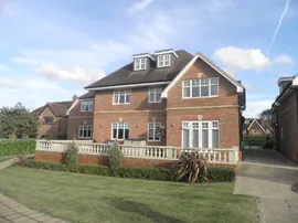 Shoppenhangers Road, MAIDENHEAD photo