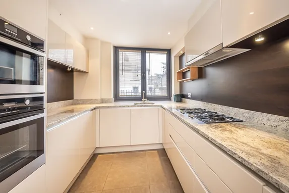 Brighton Road, Surbiton, KT6