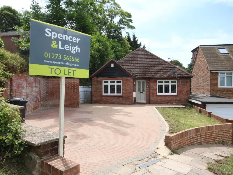 Property thumbnail 1 out of 3