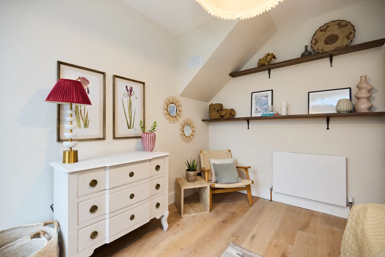 Rosebery Road, London, N10 photo 43