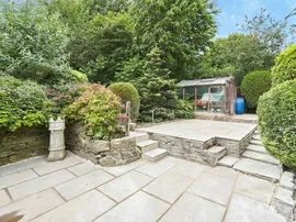 Smalewell Gardens, Pudsey thumb 3