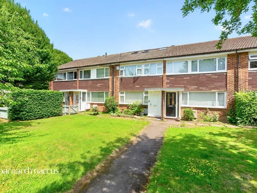 Wyecliffe Gardens, Merstham, Redhillphoto