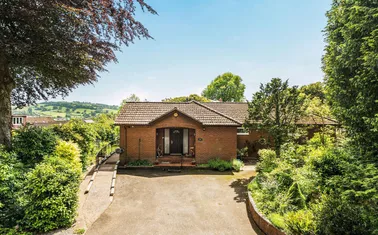 Southfield Way, Tiverton
