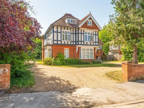 Ray Park Avenue, Maidenheadphoto