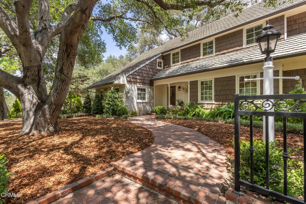 3788 Chevy Chase Dr, La Canada Flintridge, CA 91011