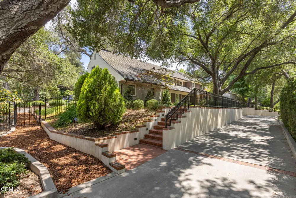 3788 Chevy Chase Dr, La Canada Flintridge, CA 91011