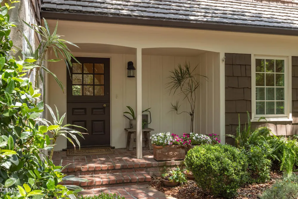 3788 Chevy Chase Dr, La Canada Flintridge, CA 91011