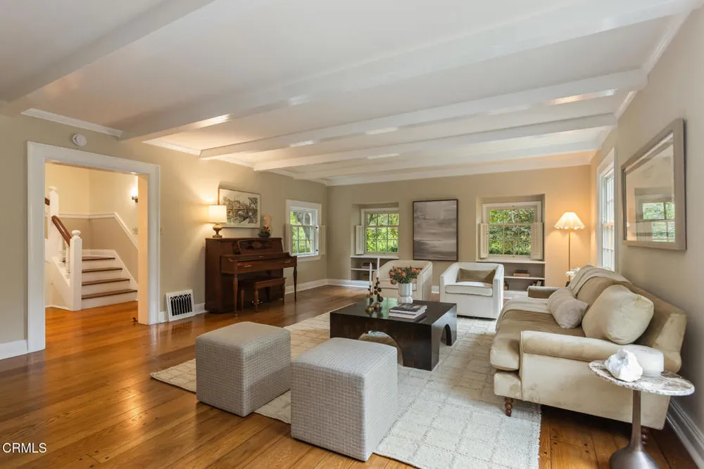 3788 Chevy Chase Dr, La Canada Flintridge, CA 91011