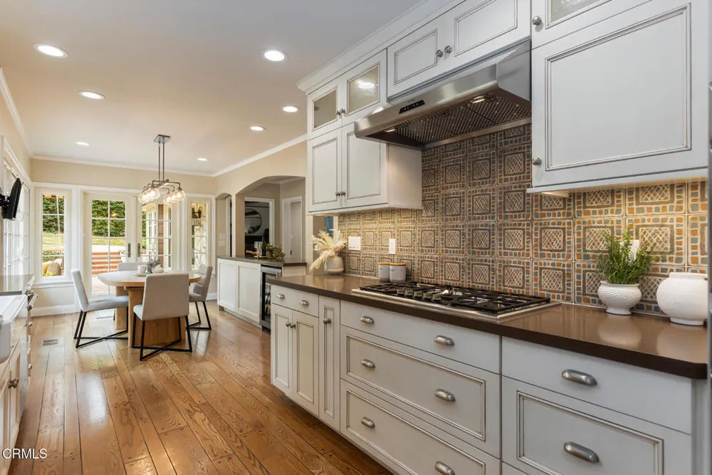 3788 Chevy Chase Dr, La Canada Flintridge, CA 91011