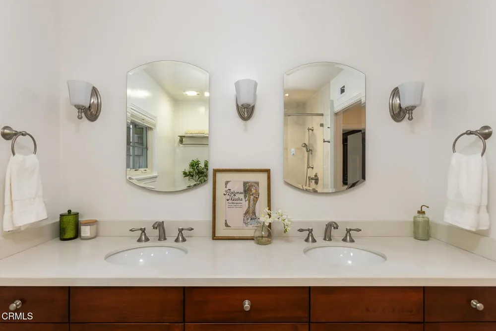 3788 Chevy Chase Dr, La Canada Flintridge, CA 91011