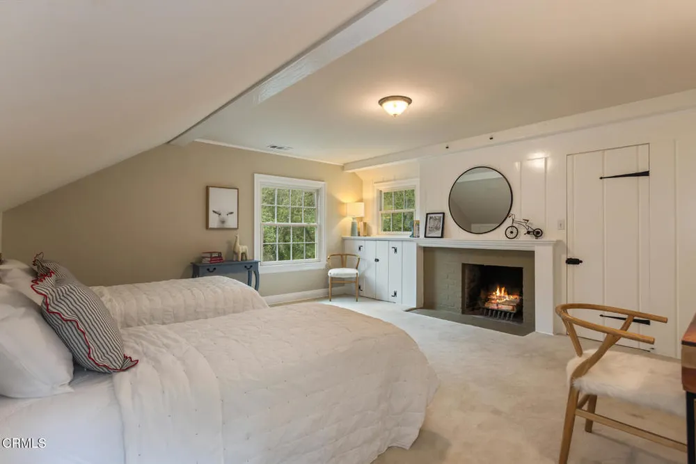 3788 Chevy Chase Dr, La Canada Flintridge, CA 91011