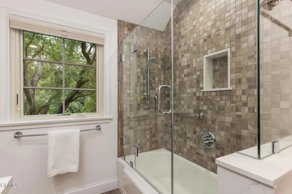3788 Chevy Chase Dr, La Canada Flintridge, CA 91011